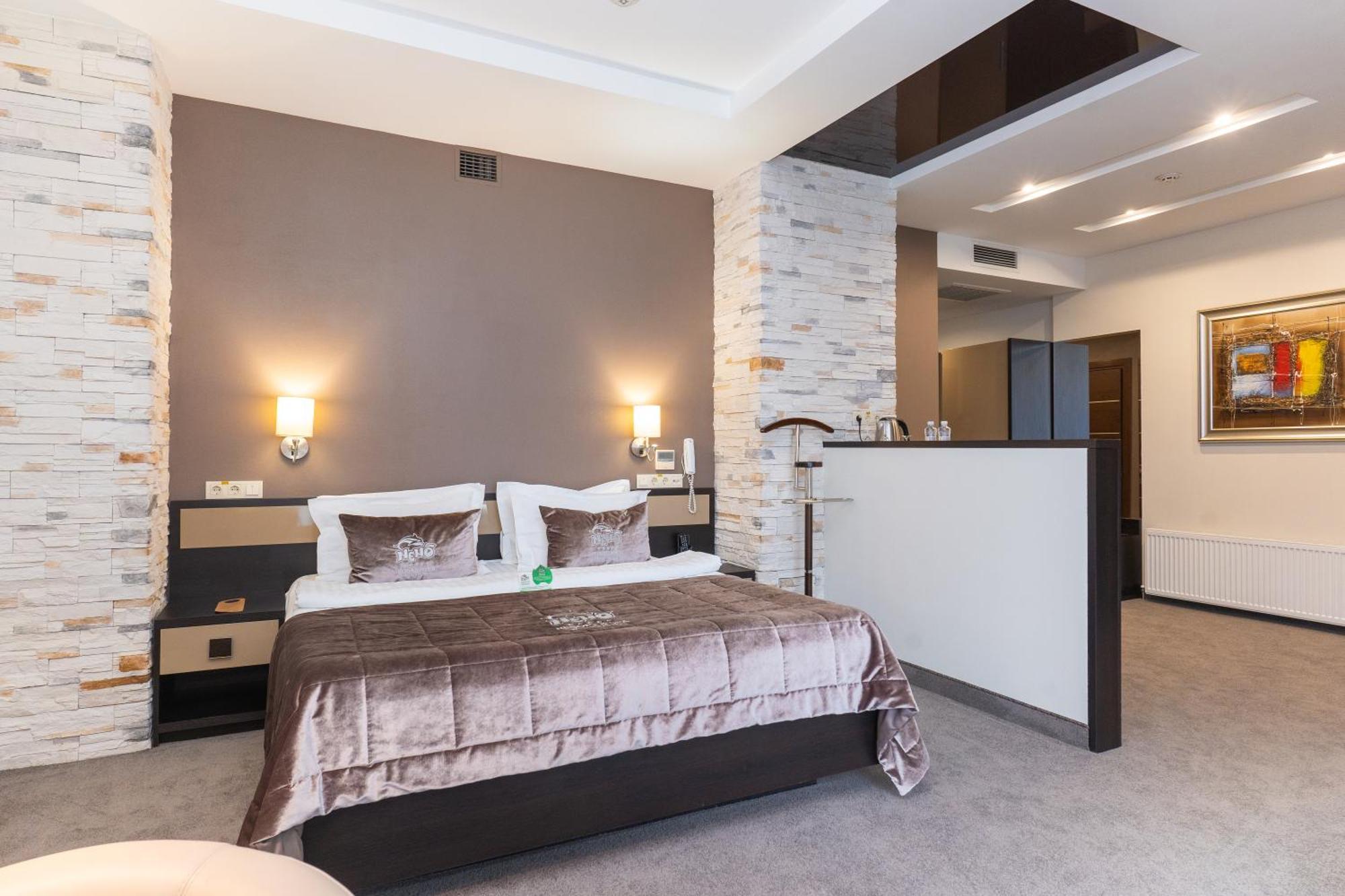 Nemo Hotel Resort & Spa Odesa Room photo Suite