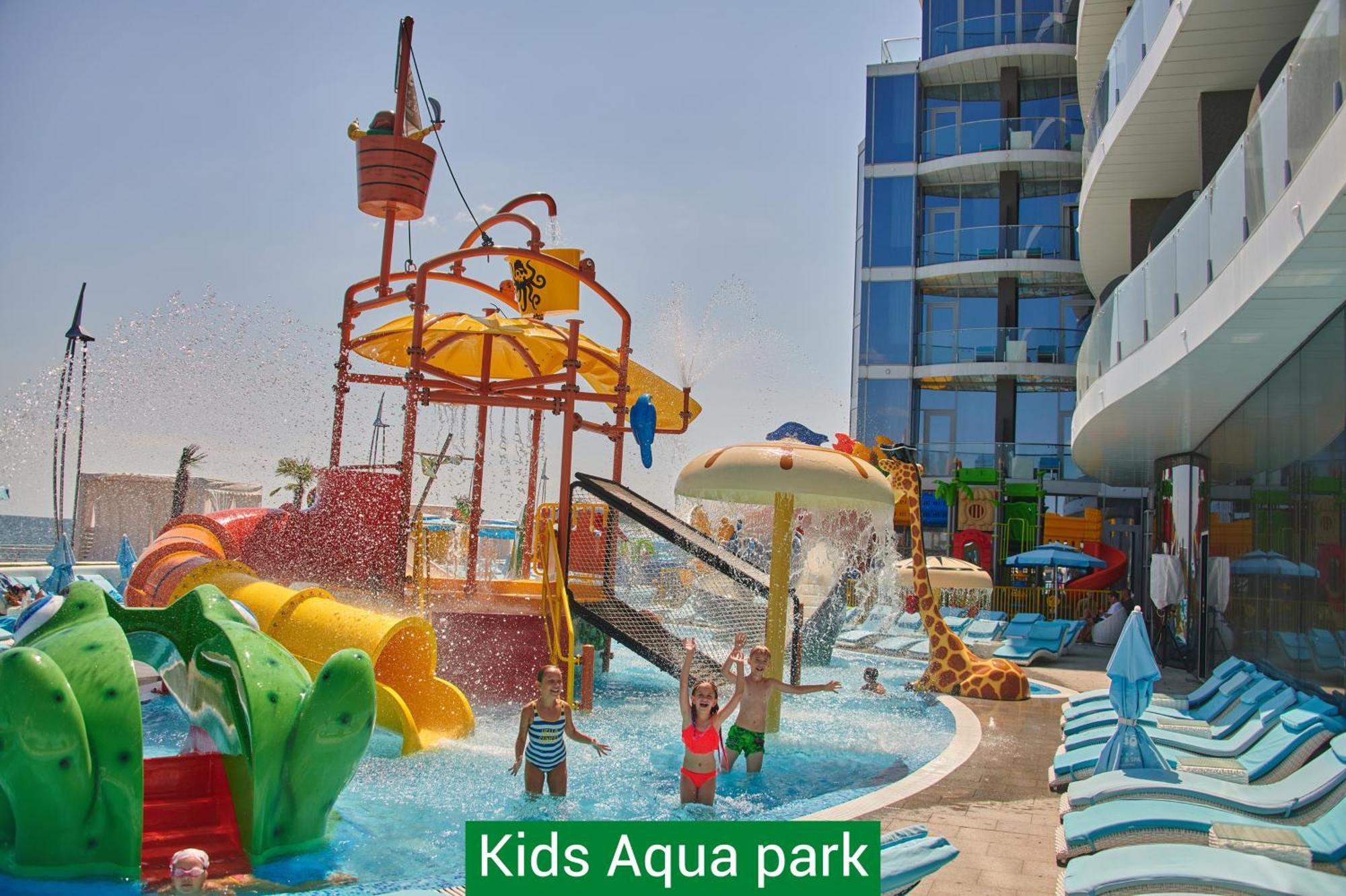 Nemo Hotel Resort & Spa Odesa Exterior photo Kids Aqua Park