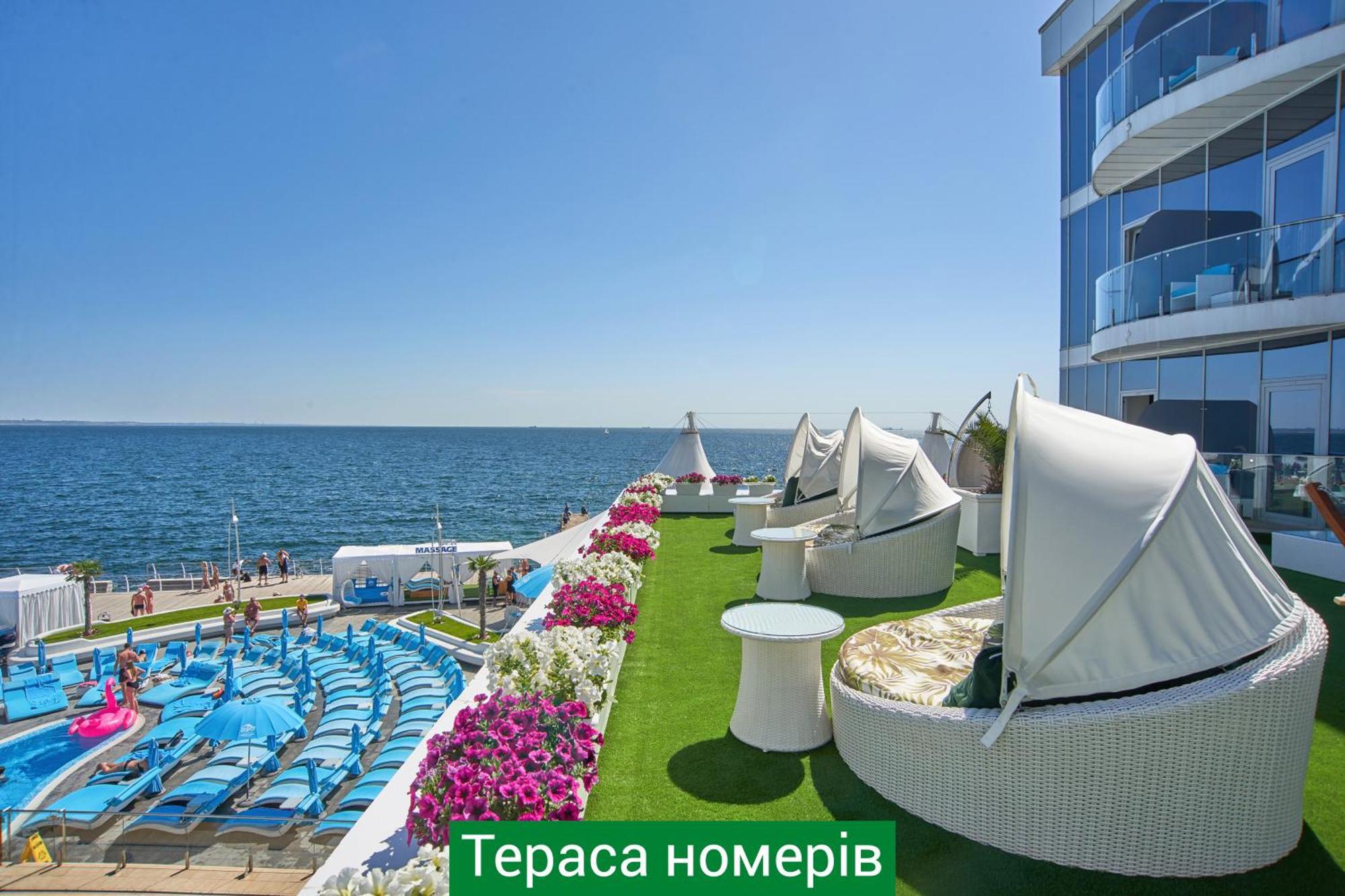 Nemo Hotel Resort & Spa Odesa Exterior photo Terrace of the complex